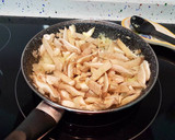 Foto del paso 2 de la receta: Hojaldre de pimientos rojos, cebolla y setas!