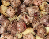 Foto del paso 6 de la receta: Costillas a la miel con patatas