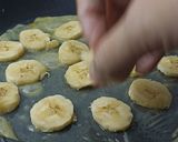 Foto langkah ke 4 dari resep Banana Crepes Rice Paper.