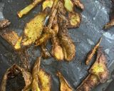 A picture of step 3 of Potato Peel Crispy Crunchy Chips for munching😄😋.