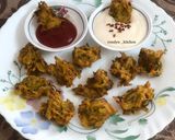 A picture of step 8 of Potato Laccha Pakoda.
