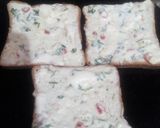 চিলি চীজ গার্লিক ব্রেড (chili cheese garlic bread recipe in Bengali) রেসিপির ধাপ 2 ছবি