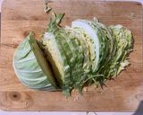 A picture of step 3 of Cabbage with Sausages (Choucroute Garnie or Sauerkraut with Sausages).