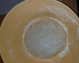 Foto del paso 2 de la receta: Empanada de carne picada con pimiento de piquillo