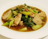 รูปขั้นตอนการทำที่ 3 ของ ผัดคะน้าฮ่องกงน้ำมันหอย/หมูนุ่ม👍😋