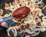 A picture of step 3 of Easy Mascarpone, bacon and chilli pasta.