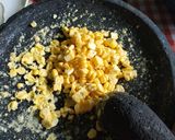 Foto langkah ke 2 dari resep Resep Dadar Jagung.