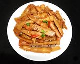 Hình bước làm 2 của món Măng Kho Nước Tương