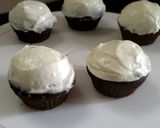 A picture of step 12 of "Spooky Halloween Spider Cupcakes"🧁🕷️.