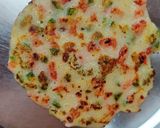 A picture of step 6 of Vegetable rava chilla.