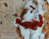 A picture of step 3 of Roti chicken garlic sauce rolls.