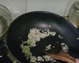 Foto langkah ke 1 dari resep Tumis Makaroni Asam Manis.
