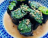 A picture of step 3 of Spinach Nori Rolls in Miso Sesame sauce.
