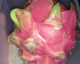 Foto langkah ke 1 dari resep Es Kocok Buah Naga.