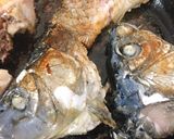 A picture of step 1 of Carp Soup with Fermented Rice.