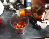 Foto del paso 1 de la receta: Cóctel de champagne con fresas y Cointreau