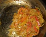 Foto del paso 1 de la receta: 2"Tortillas 1* papas, acelga, morrón cebolla 2*papa, morrón cebolla