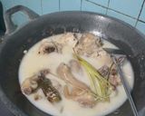 Foto langkah ke 3 dari resep Garang Asem Ayam (3/4 kilogram).