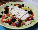 Foto del paso 1 de la receta: Ensalada de arroz con pollo, tomate, aguacate y piña