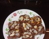 A picture of step 5 of Anjeer khajur burfi.