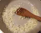 A picture of step 2 of Chilli con Carne.