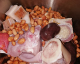 Foto del paso 2 de la receta: Las judías pintas de mi casa 🏡