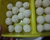 Foto langkah ke 3 dari resep Tahu bulat.