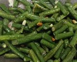 Foto langkah ke 3 dari resep Tumis Tahu Kacang Panjang Masak Kecap.