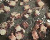 Foto del paso 2 de la receta Pulpo y gambones con patatas