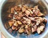 Foto langkah ke 2 dari resep Cumi asin cabe hijau.