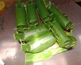 Foto langkah ke 4 dari resep Lemper Bunga Telang.