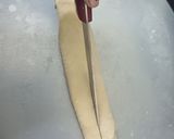 A picture of step 3 of Lasuni paratha.