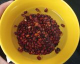 Hình bước làm 1 của món Cháo Đậu Đỏ Giò Heo