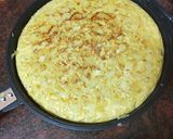 Foto del paso 4 de la receta Tortilla de papas con cebolla y ensalada de tomate