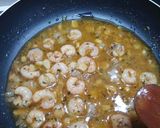 Foto del paso 6 de la receta: Merluza en salsa con gambitas
