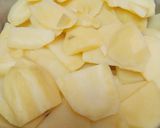 Foto langkah ke 1 dari resep 807.Potato Au Gratin.