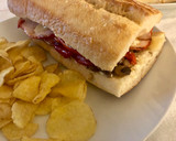 Foto del paso 8 de la receta: Bocadillo de lomo adobado picantito