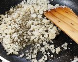 साखरेची तिळ वडी (til vadi recipe in marathi) रेसिपी स्टेप 2 फोटो