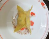 Gambar langkah 3 resipi Salmon Rangoon.