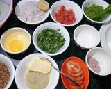 A picture of step 3 of Peshawari chapli kabab.