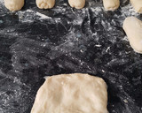 Foto del paso 5 de la receta: Bollos suizos rellenos de nata con sabor a fresa