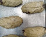 Foto langkah ke 6 dari resep Cranberry Matcha Cheese Bread Tanpa Ulen.