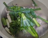 Foto langkah ke 4 dari resep Sup Ayam ala Pak Min Klaten.