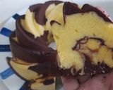 Foto langkah ke 8 dari resep Marble Cake praktis.