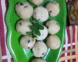 रव्याचे लाडू(मराठवाडा स्पेशल) (ravyache ladoo recipe in marathi) रेसिपी स्टेप 5 फोटो 