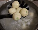 Foto langkah ke 2 dari resep Seblak Cilok.
