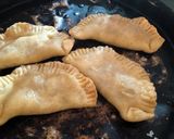 Foto del paso 7 de la receta: 🩵🤍"Empanadillas Patrias al Almíbar con Dulce de Frambuesa" ❤️
