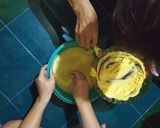 Foto langkah ke 5 dari resep Nesty Caramel cake.