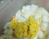 A picture of step 1 of Slow Cooker Carrot Ginger Soup.