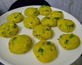 वडा पाव (vada pav recipe in marathi) रेसिपी स्टेप 3 फोटो